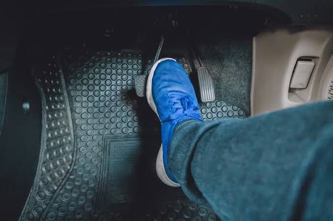 Selamatkan Diri Anda dan Pengendara Lain, Tips Hindari Rem Blong Saat Berkendara