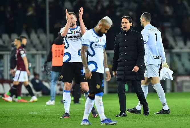Kekalahan Telak, Inter Milan Gagal Kudeta Napoli