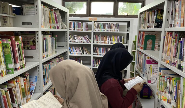 Perpustakaan Daerah Karawang Bertransformasi, Jadi Tempat Favorit Pelajar dan Mahasiswa Membaca Buku