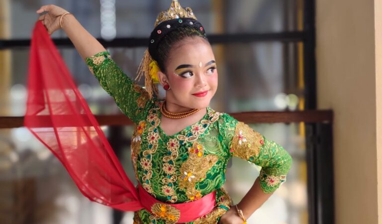 Sanggar Puspawangi Terus Jaga Eksistensi Kesenian Tradisional Karawang di Tengah Modernisasi