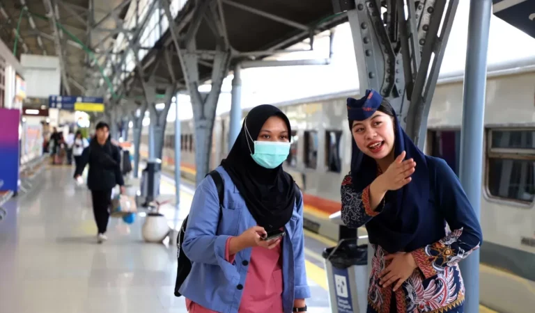 KAI Kini Punya Fitur Baru di Aplikasi Access, Perempuan Bisa Duduk dengan Perempuan