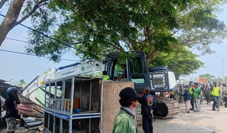 Setelah Penertiban Tol Karawang Barat, Muncul Dugaan Sewa Lahan Melibatkan Kades Jujun