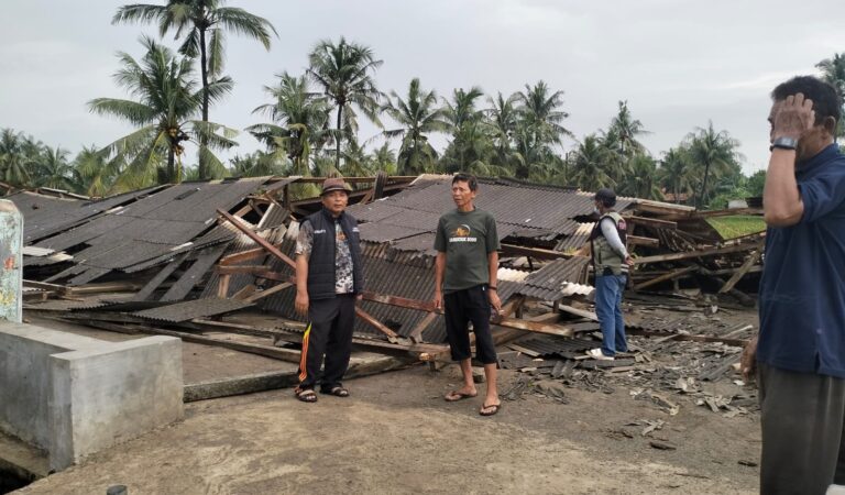 Angin Kencang Terjang Tempuran, 57 Rumah dari Dua Desa Alami Kerusakan