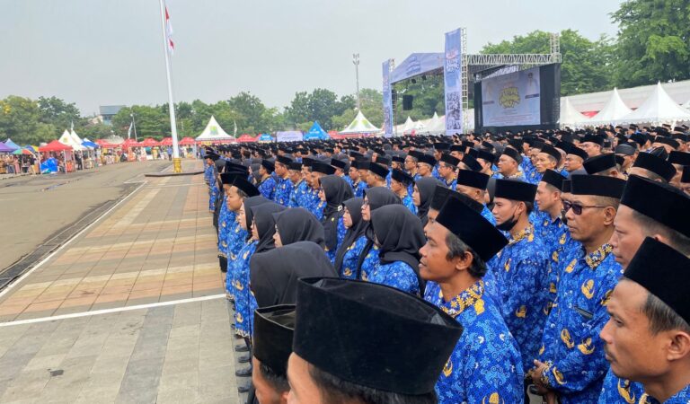 Kado Indah Akhir Tahun, Pemkab Karawang Lantik 6.483 P3K Paruh Waktu