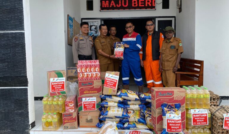 PHE ONWJ Beri Bantuan Sembako, Ringankan Beban Warga Desa Sedari