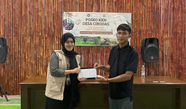 Mahasiswa KKN Unsika Dorong UMKM Desa Cibodas Go Digital Lewat Sosialisasi Digital Marketing