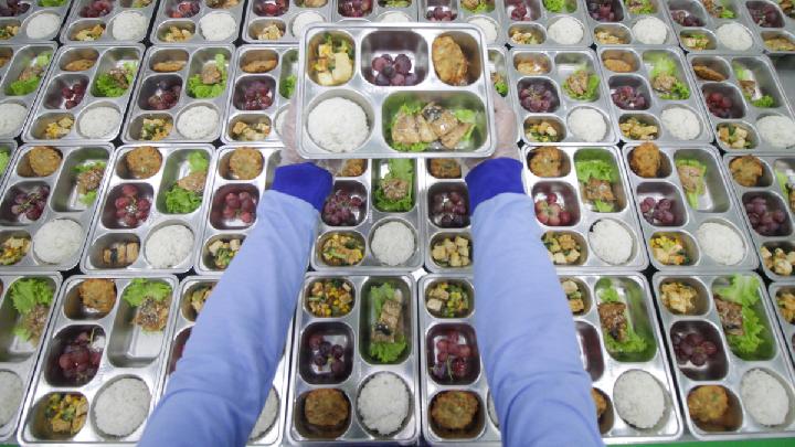 Tiga Dapur MBG di Karawang Dihentikan Operasionalnya Usai Laporan Warga ke Badan Gizi Nasional, Ini Lokasinya