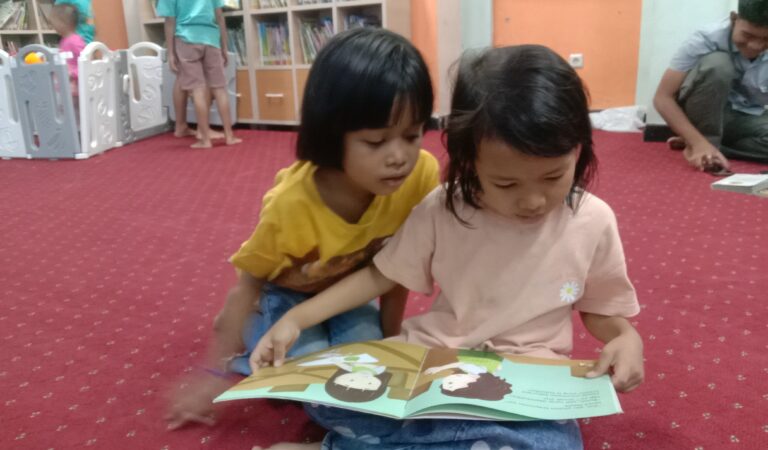 Libur Sekolah, Perpusda Karawang Tetap Jadi Alternatif Wisata Edukasi bagi Keluarga